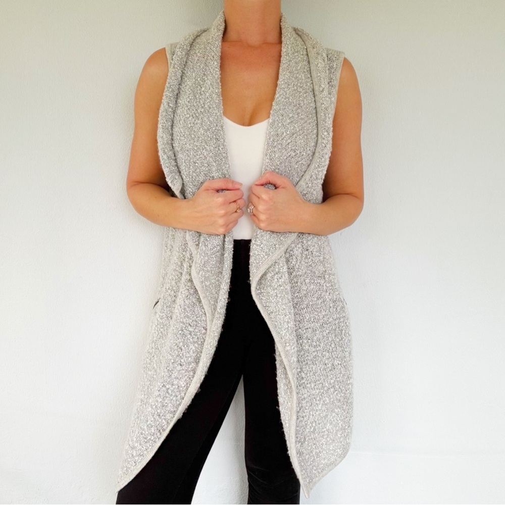 Olivia Sky light gray wool open drape front waterfall style vest size small